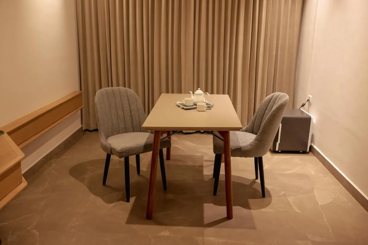 Hilux Courtyard Hotel Palakkad